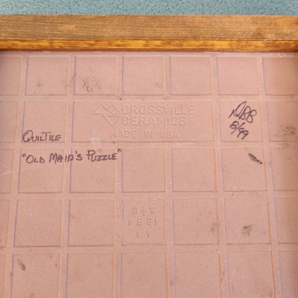 Quiltile: Old Maid's Puzzle Tile Art Trivet Wooden Border 9" Heavyweight Signed? - Picture 7 of 12